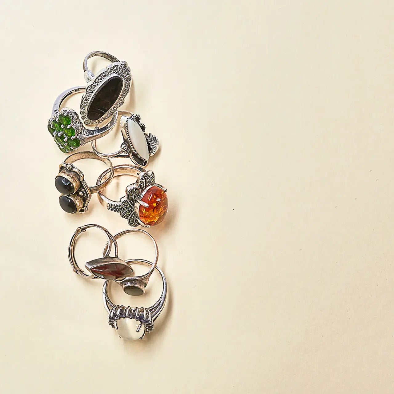 The History and Romance Behind Vintage Rings: Why They're More Than Just Jewelry