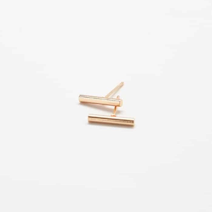 A Simple Guide to Buying a Men's Diamond Stud Earrings | Gold earrings for  men, Mens diamond stud earrings, Stud earrings for men